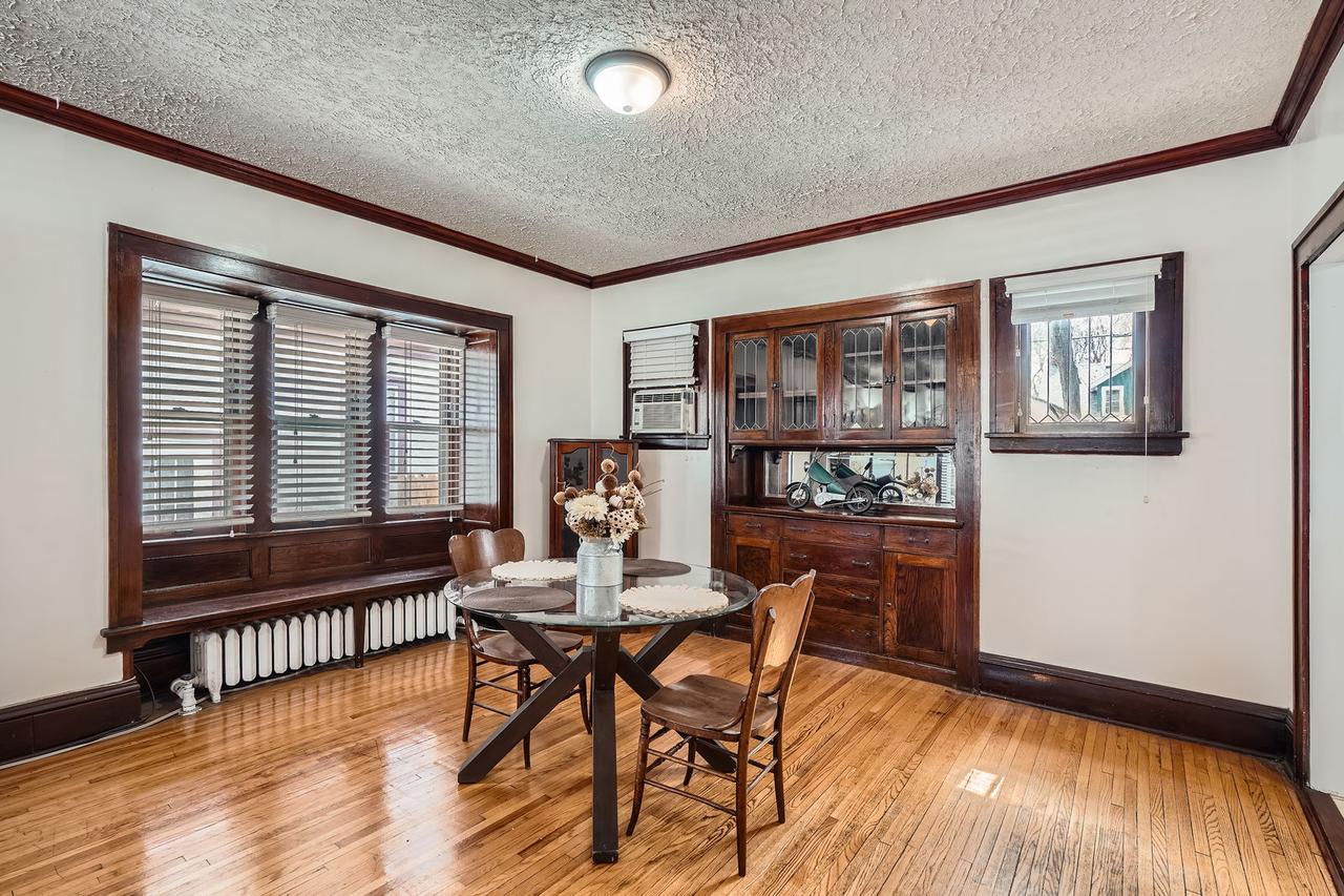 Profile photo 8 of 10