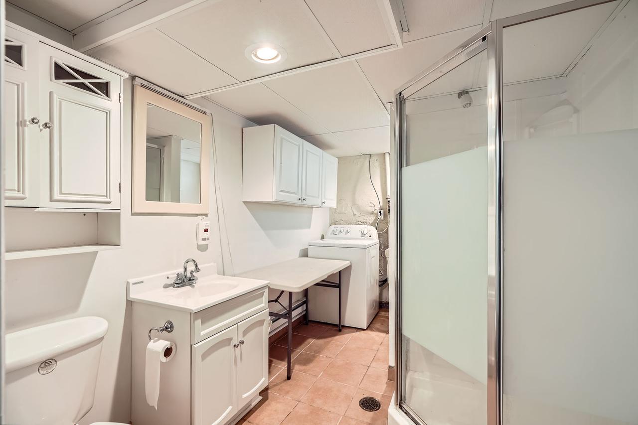 Profile photo 4 of 10