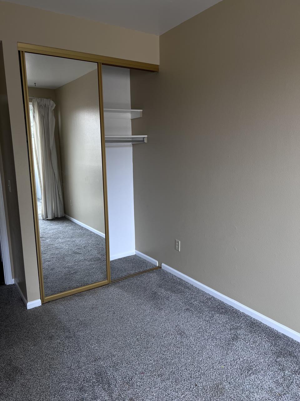 Profile photo 3 of 10