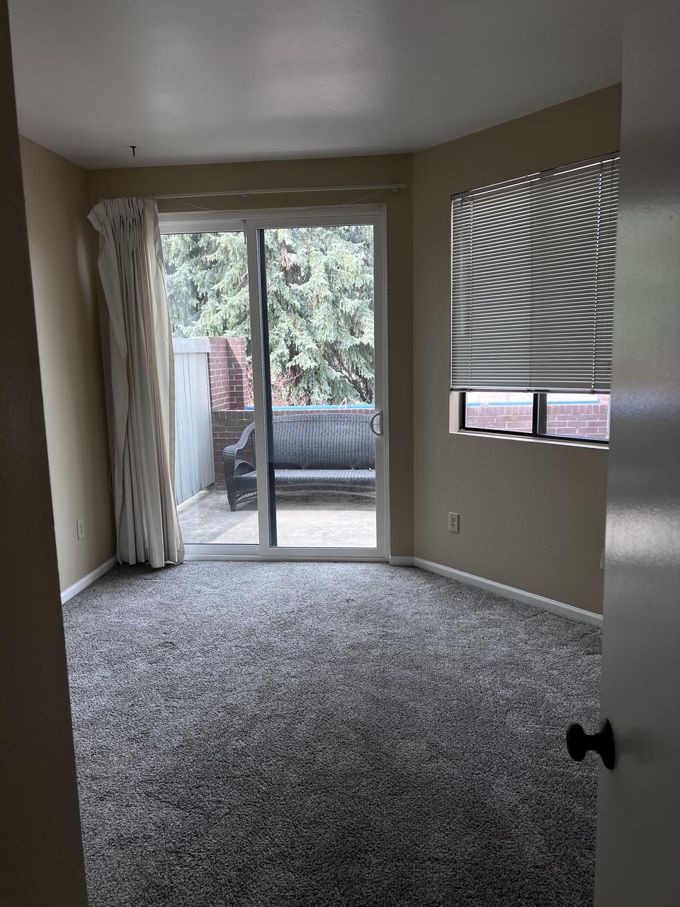 Profile photo 7 of 10