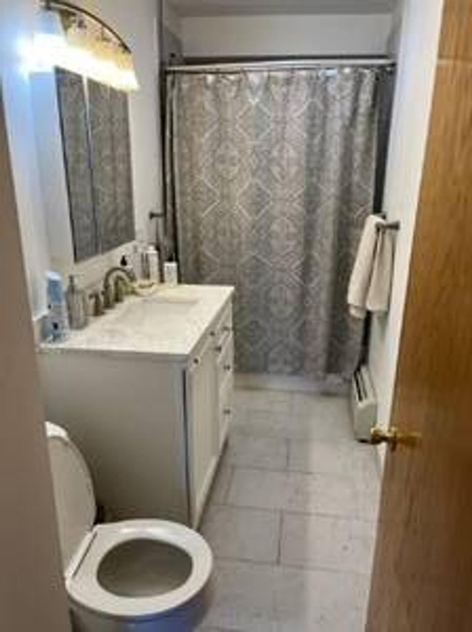 Profile photo 6 of 8