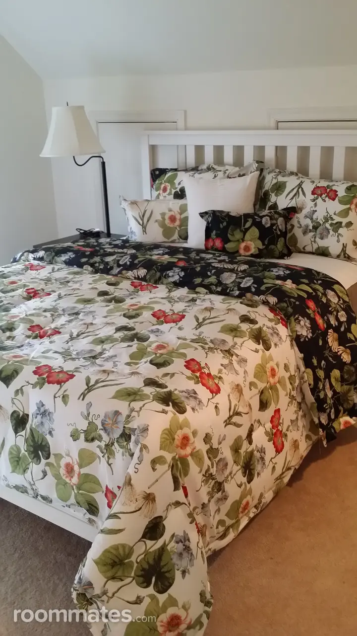 Profile photo 1 of 8