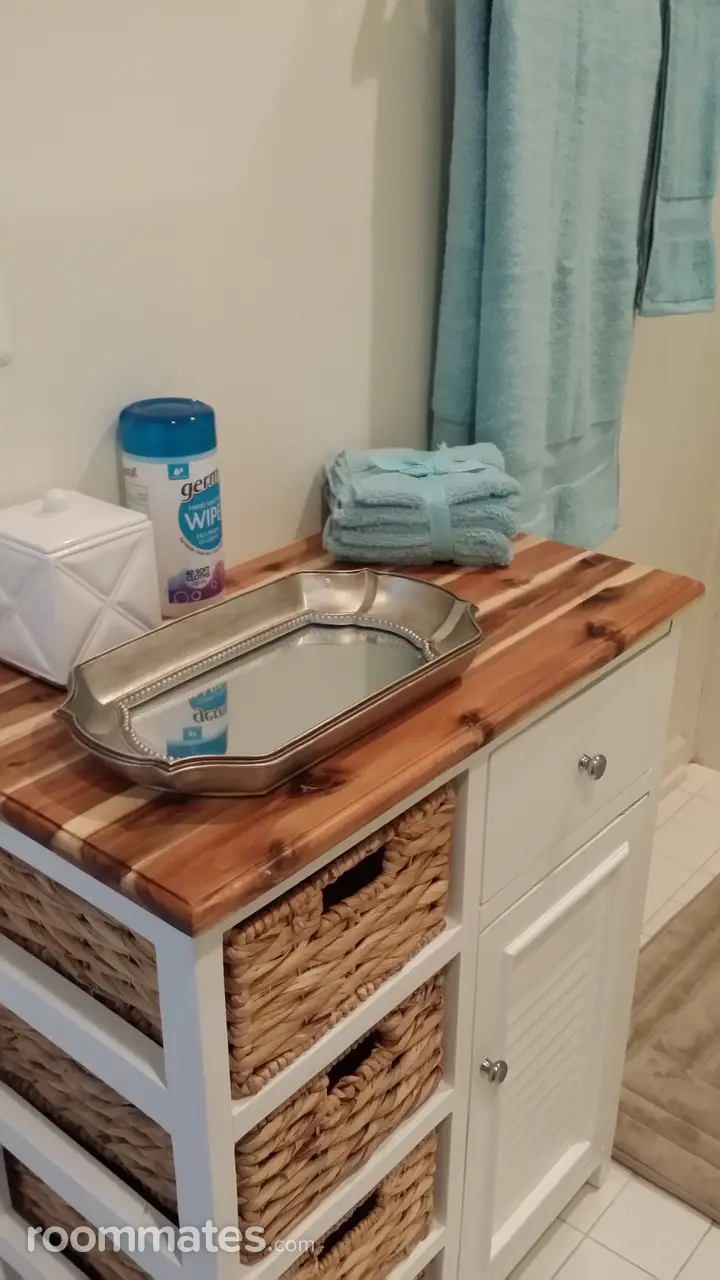 Profile photo 4 of 8