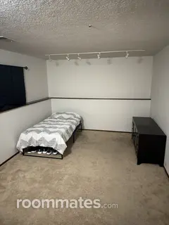 Room for rent in Hillsboro, OR $900, house