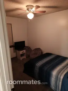 Room for rent in Grandview, MO $450, house