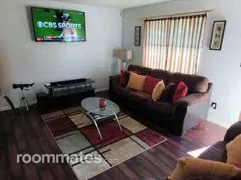 Room for rent in Grandview, MO $450, house