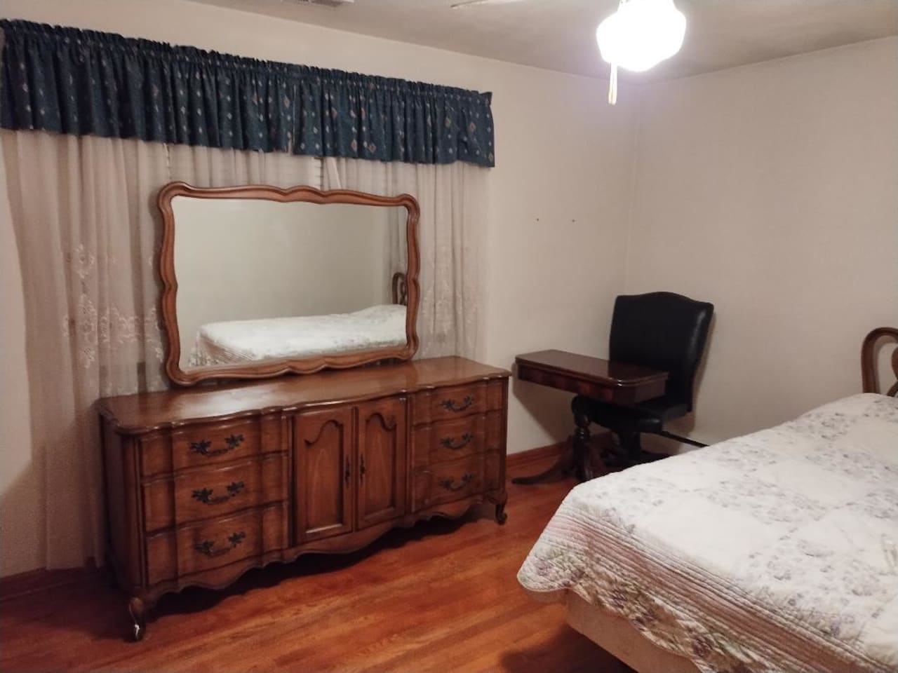 Profile photo 6 of 8