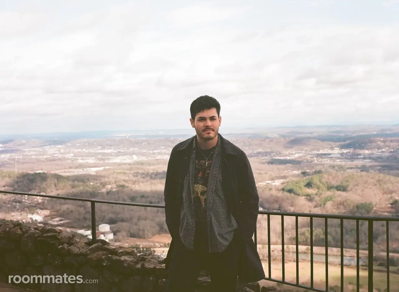 Profile photo 11 of 14