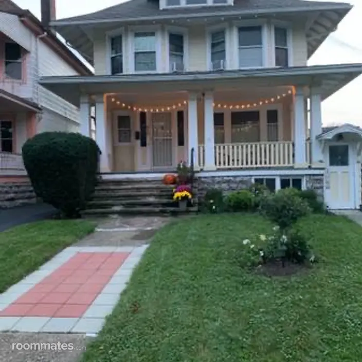 Room for rent in Buffalo, NY $750, house