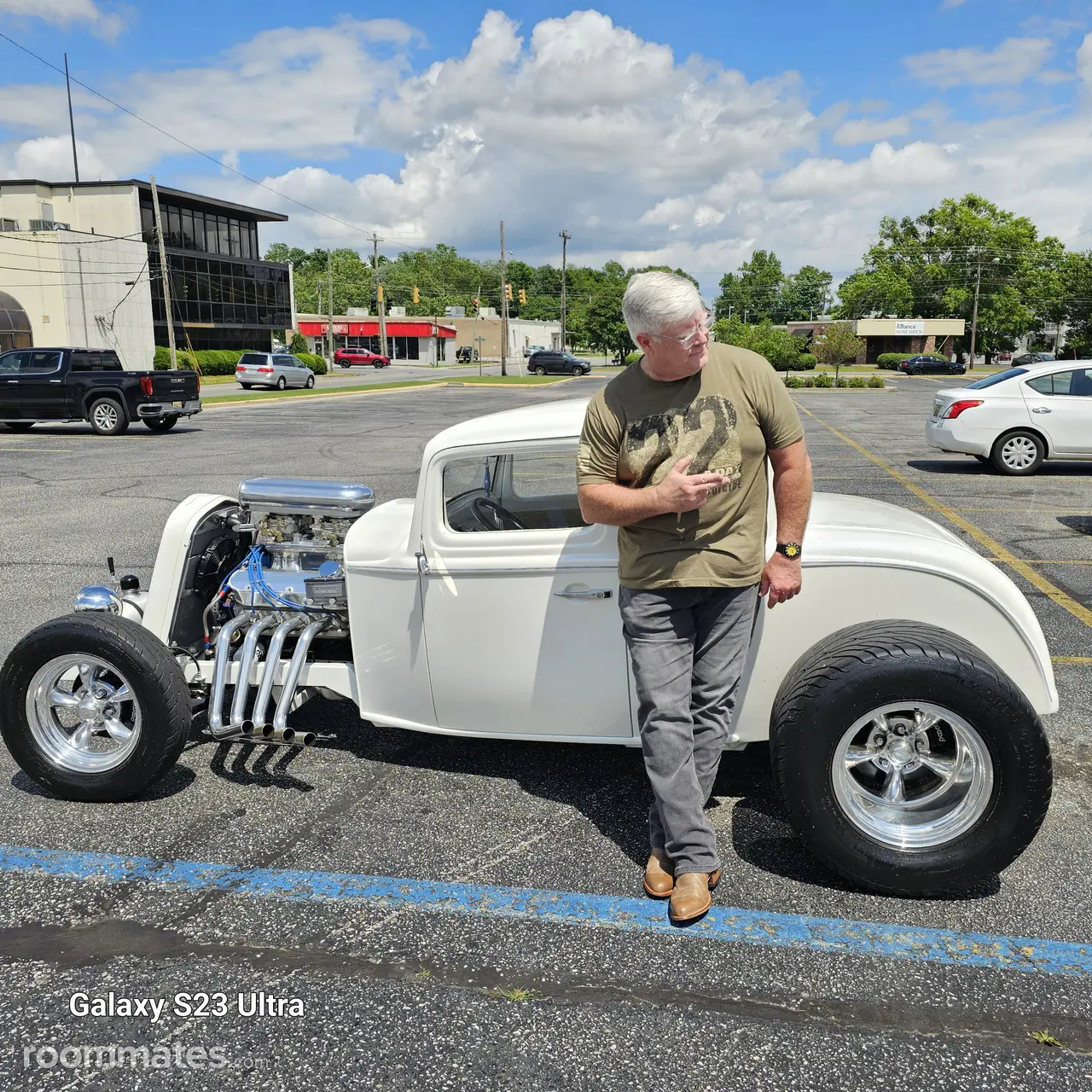 Profile photo 1 of 11