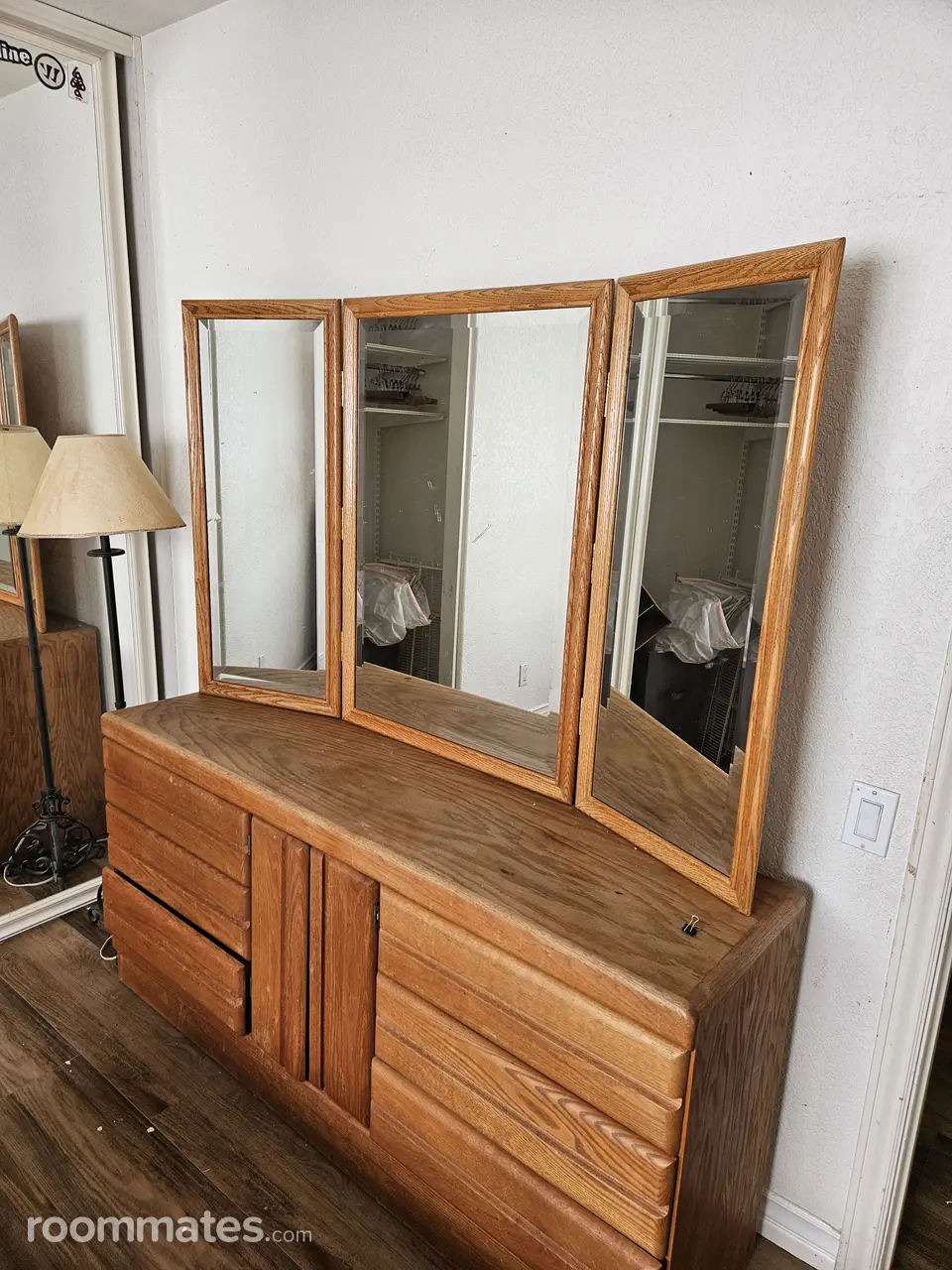 Profile photo 7 of 20