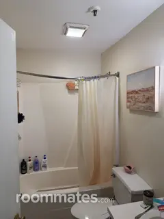 Room for rent in Everett, MA $1100, condo