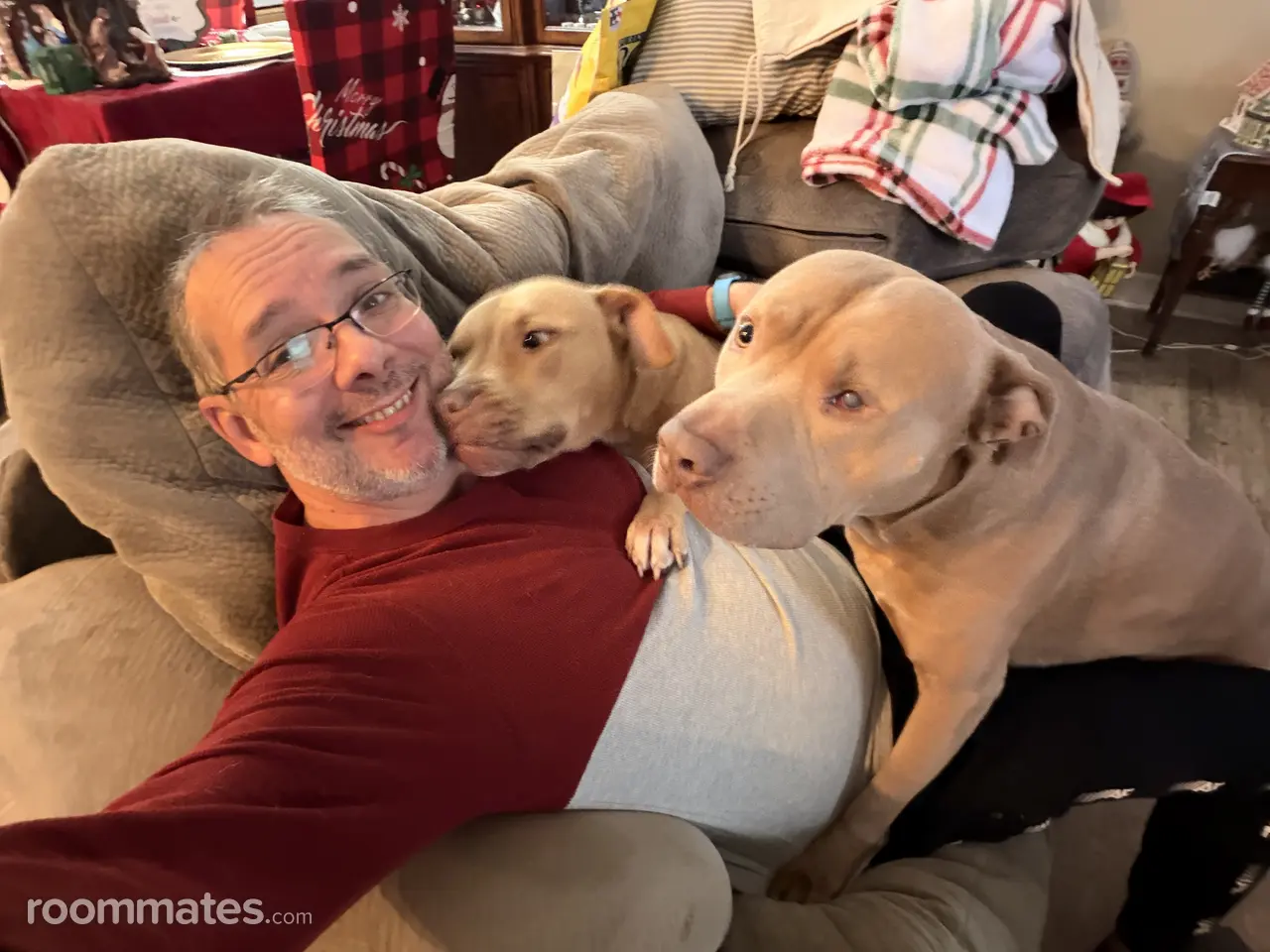 Profile photo 13 of 15