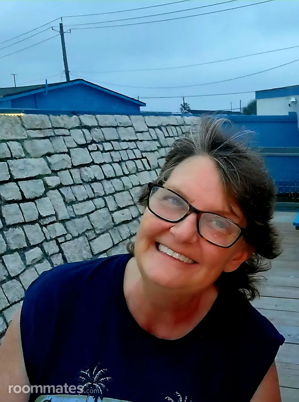 Profile photo 6 of 6