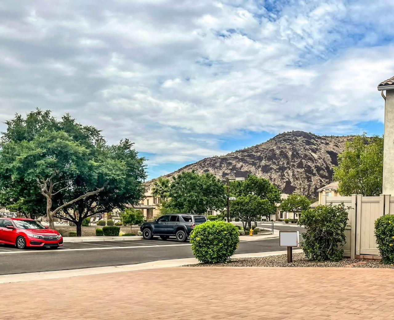 Profile photo 3 of 11