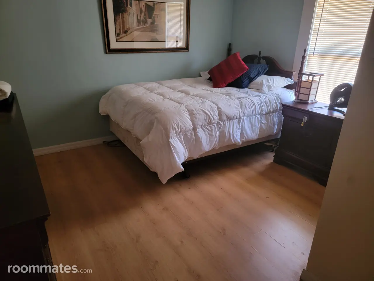 Profile photo 9 of 9