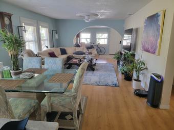 Room for rent in St. Petersburg, FL $900, house