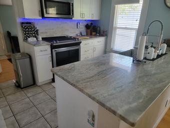 Room for rent in St. Petersburg, FL $900, house
