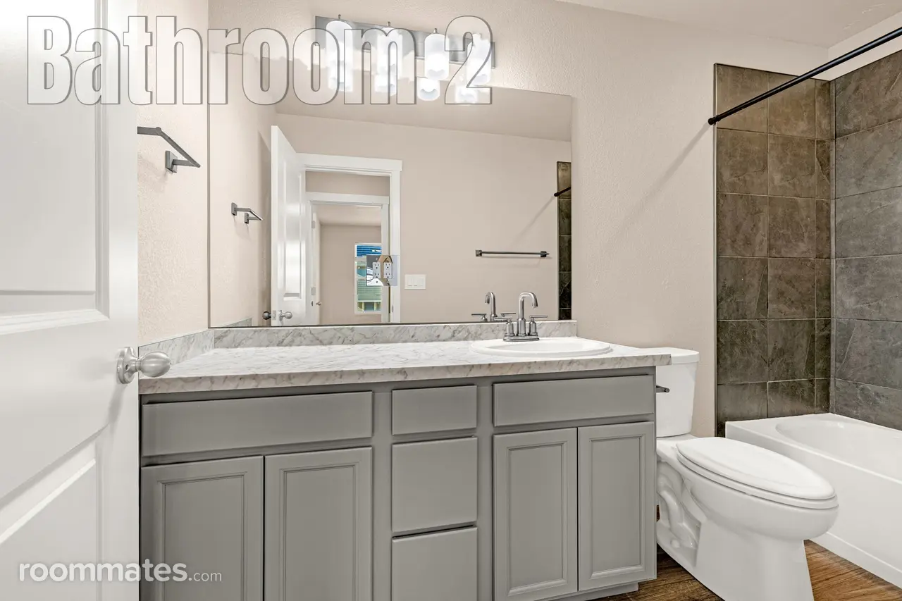 Profile photo 6 of 11