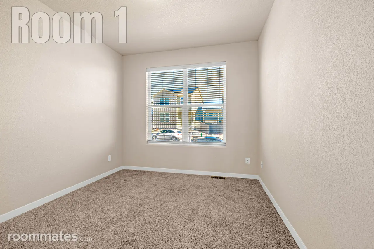 Profile photo 3 of 11