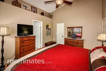 Roommate looking Glendale, AZ, $1000