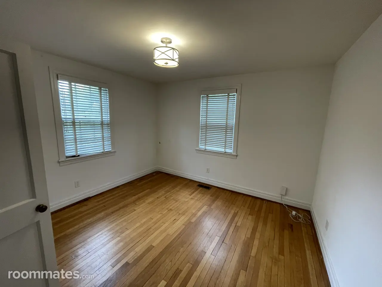 Profile photo 12 of 18