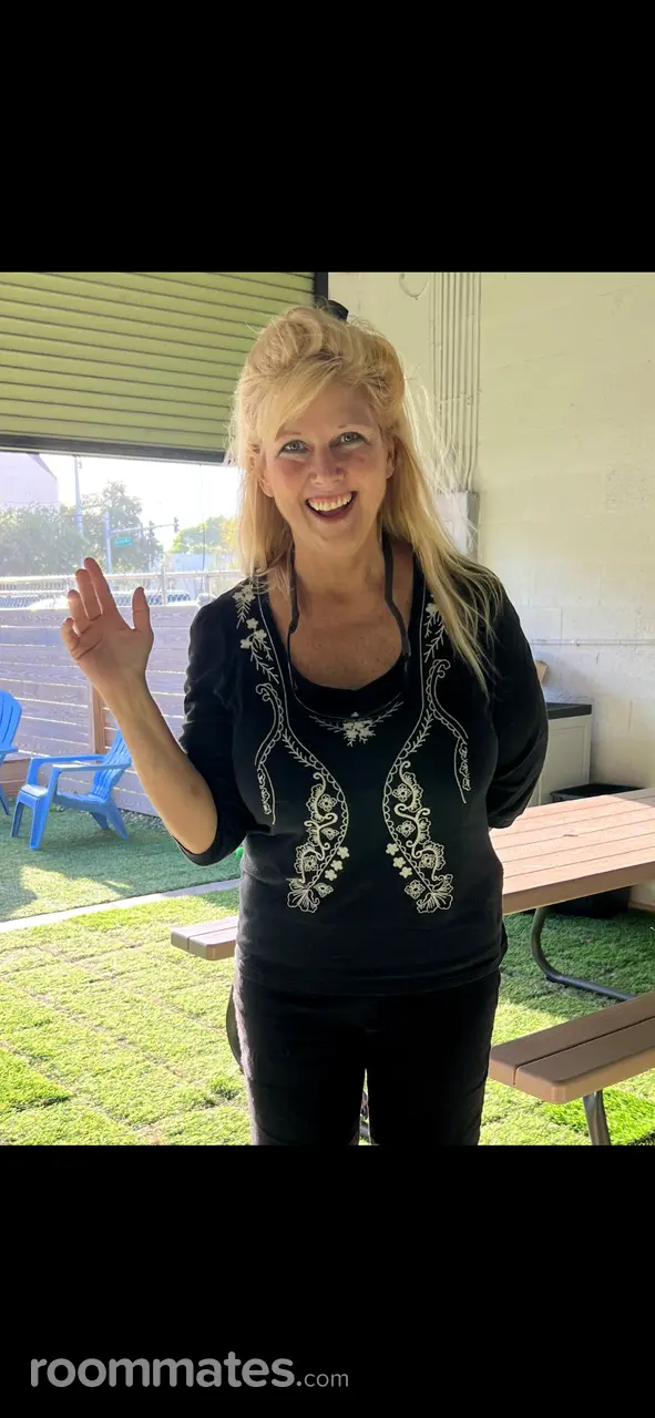 Profile photo 1 of 1