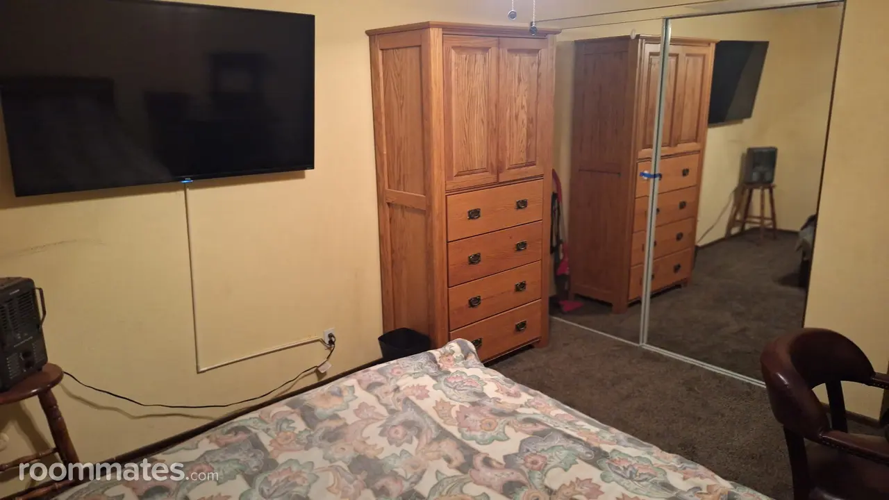 Profile photo 1 of 5