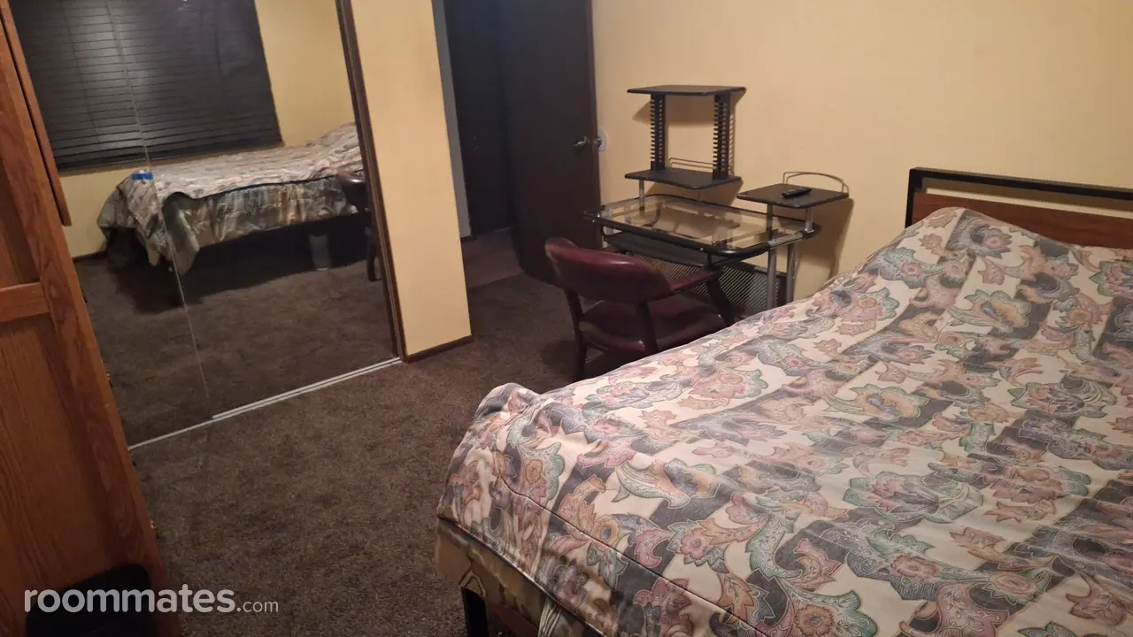 Profile photo 3 of 5