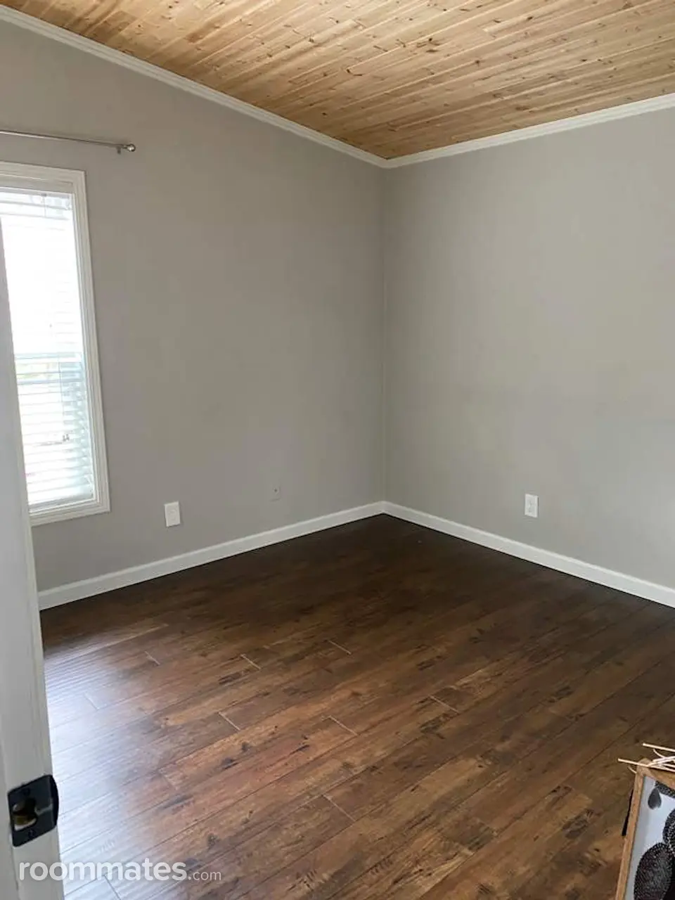 Profile photo 1 of 10