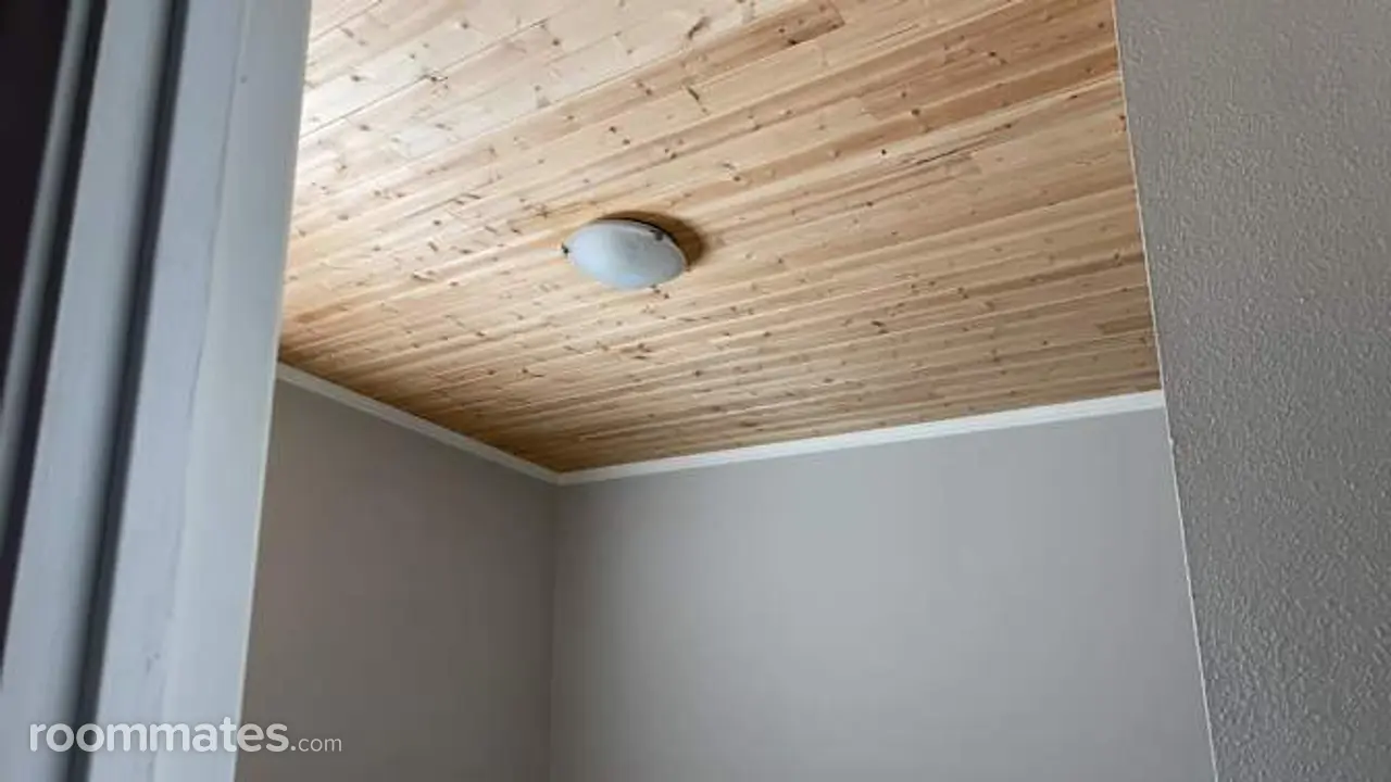 Profile photo 3 of 10