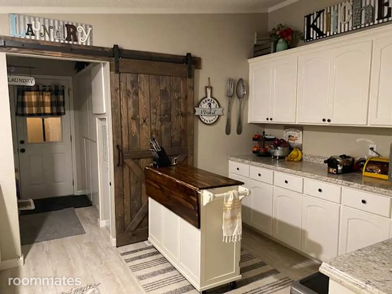 Profile photo 7 of 10