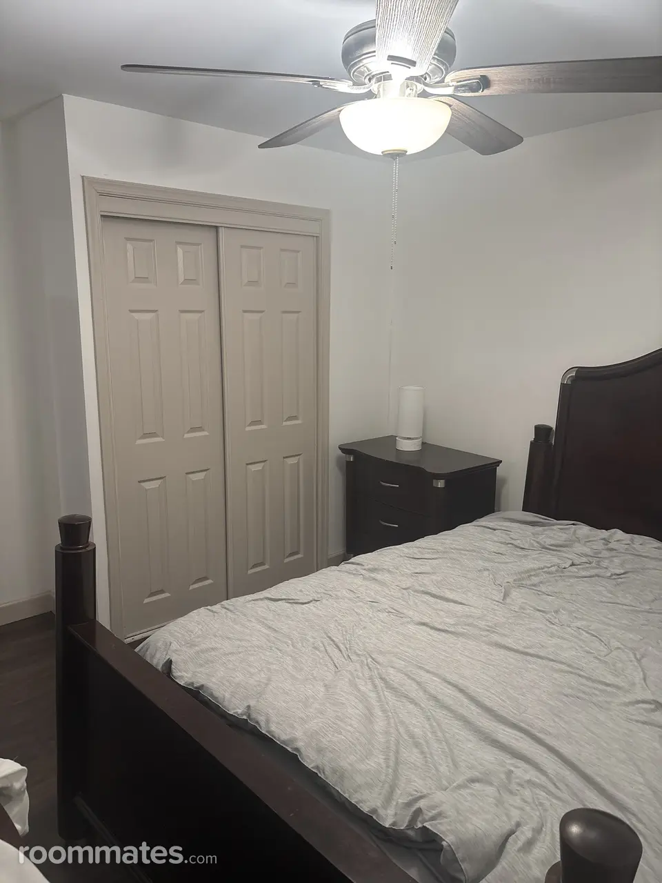 Profile photo 3 of 4