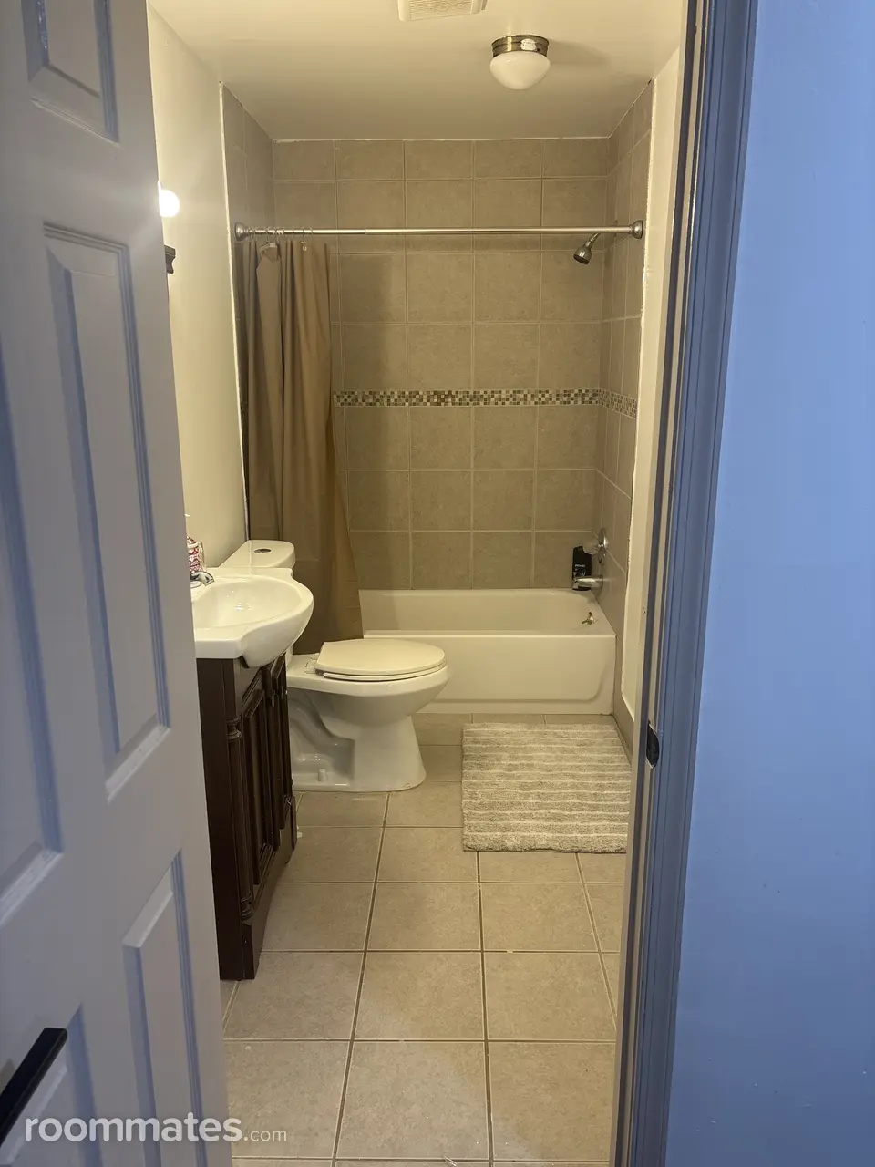 Profile photo 1 of 4