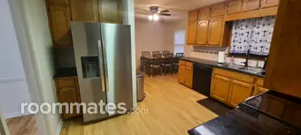 Room for rent in Conyers, GA $800, house