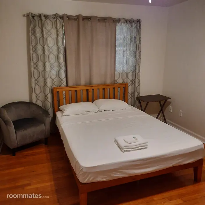 Room for rent in Lithonia, GA $800, house
