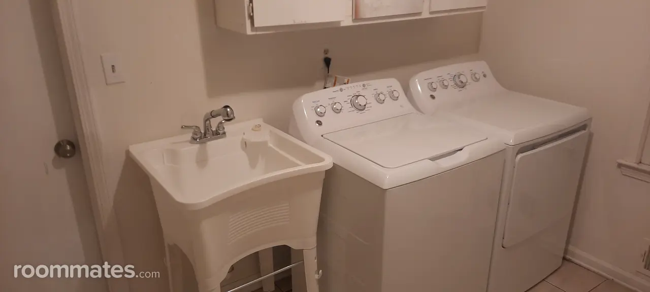 Profile photo 4 of 9