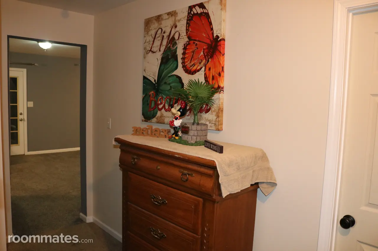 Profile photo 10 of 18