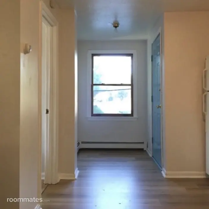 Room for rent in Weymouth MA $910, apartment