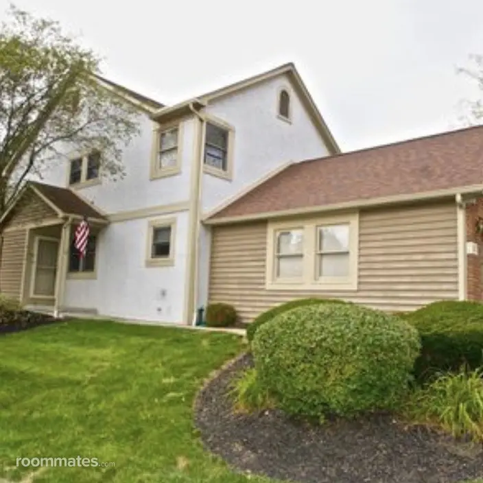 Room for rent in Westerville OH $850, condo