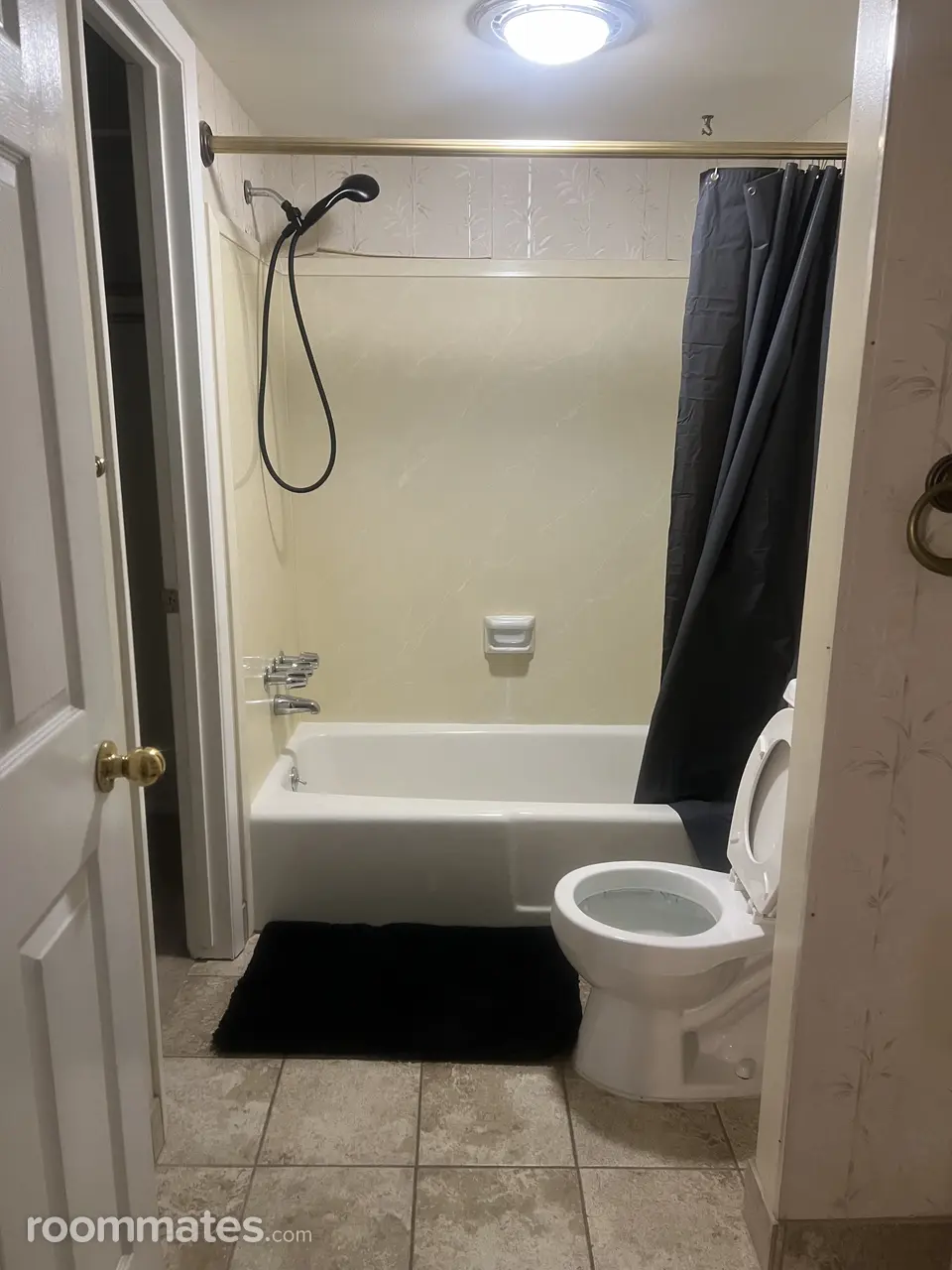 Profile photo 3 of 6