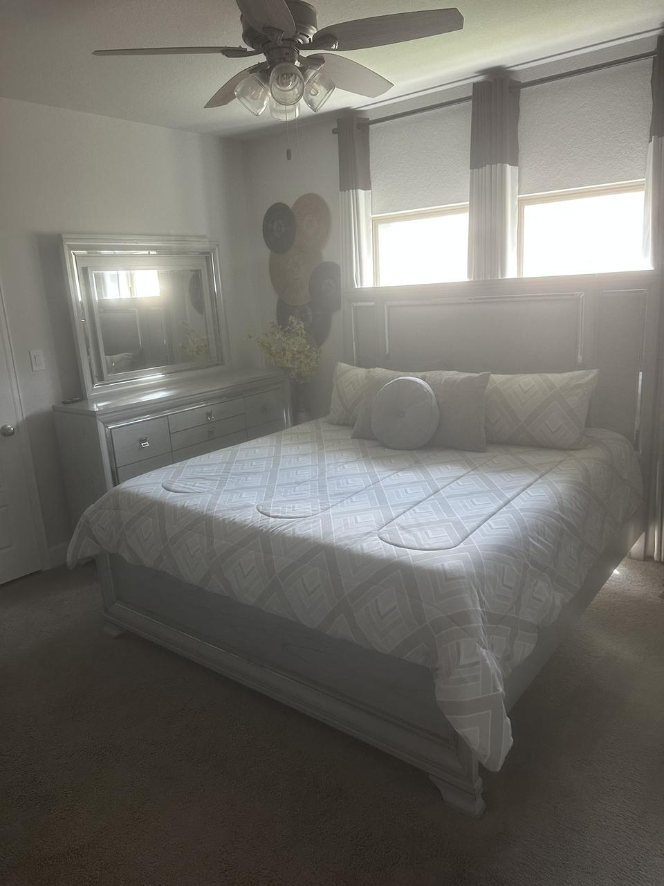 Profile photo 1 of 11