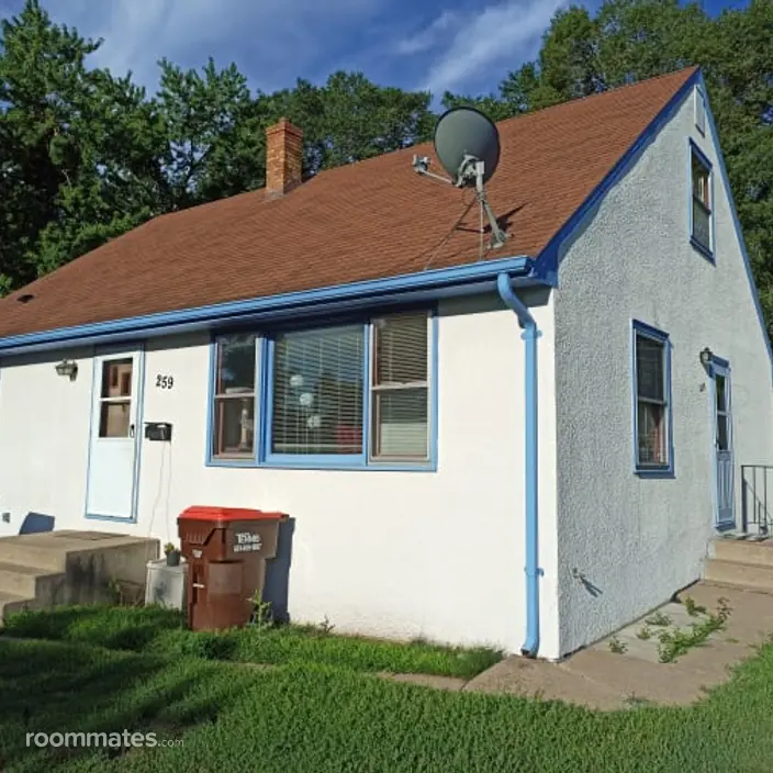 Room for rent in South Saint Paul, MN $780, house