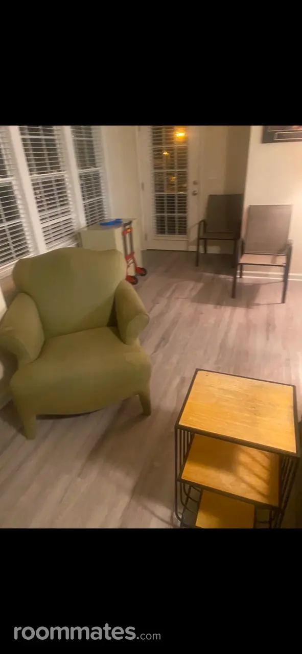 Profile photo 3 of 7