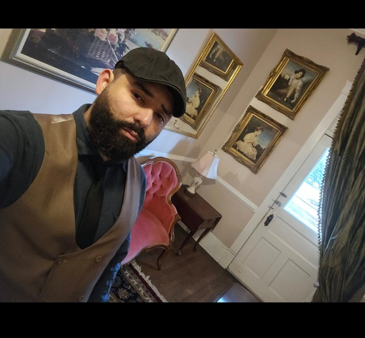 Profile photo 7 of 7