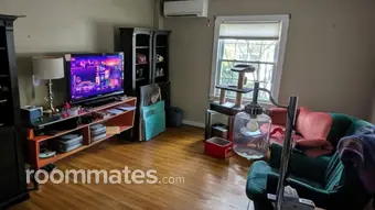 Room for rent in Easthampton, MA $1275, house