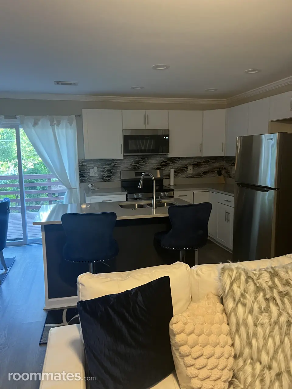 Profile photo 2 of 12