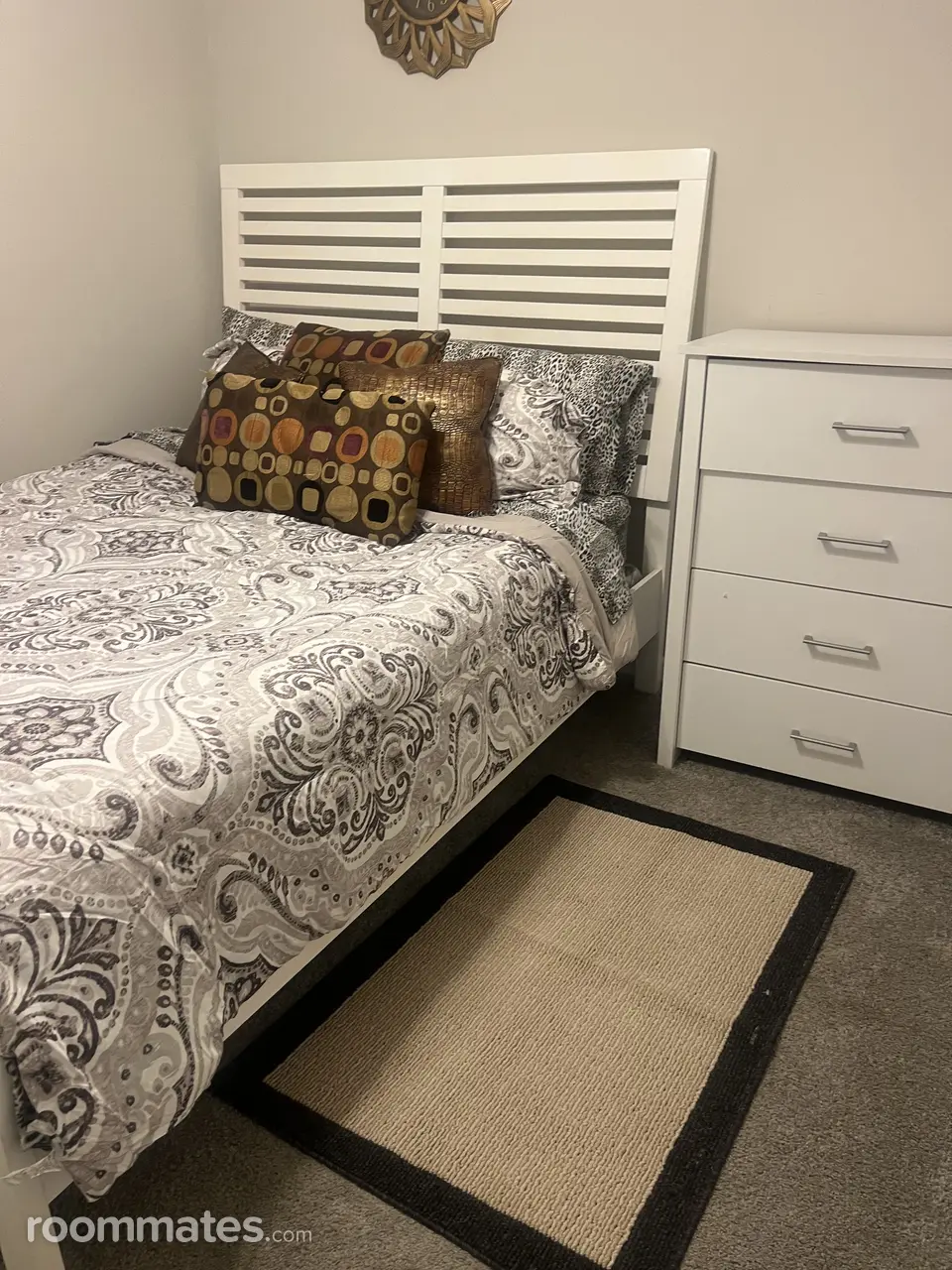 Profile photo 6 of 12