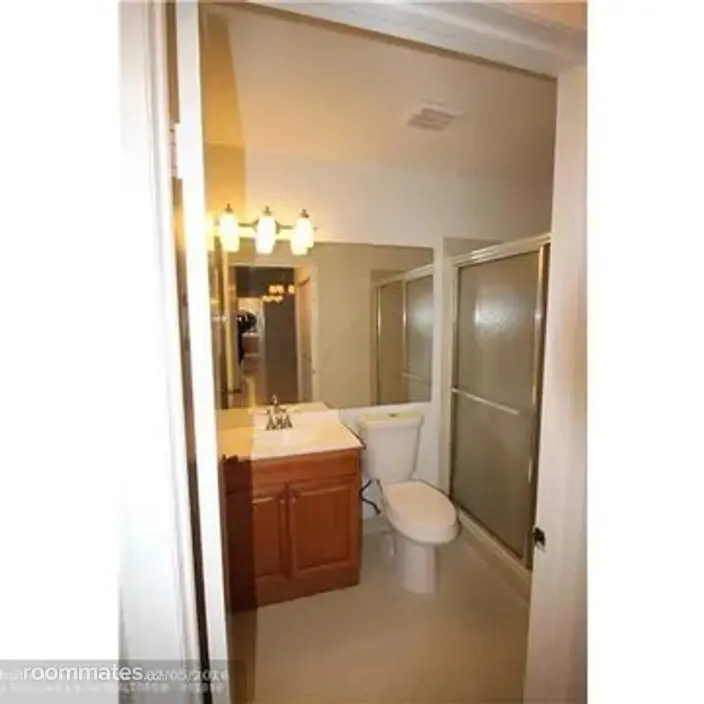 Roommate looking Fort Lauderdale, FL, $900