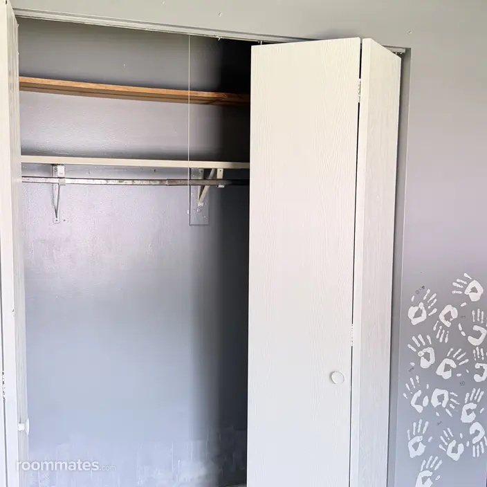 Room for rent in Harrisburg PA $800, house